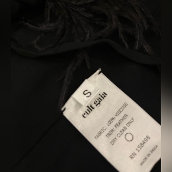 NWT Cult Gaia Black Joey Feather Crop Top -S - Picture 8 of 8